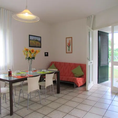 Comfy For 2 Families - Beahost *